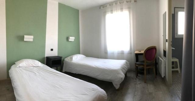 Auberge De La Vallee D'Ossau Izest Bagian luar foto